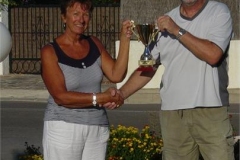 05-Pam-handing-trophy-over-to-Andy