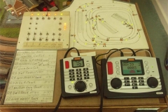 U02-Petes-00-layout-signal-controls-and-track-diagram-towards-bridge