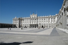 A01-Palacio-Real-inner-courtyard