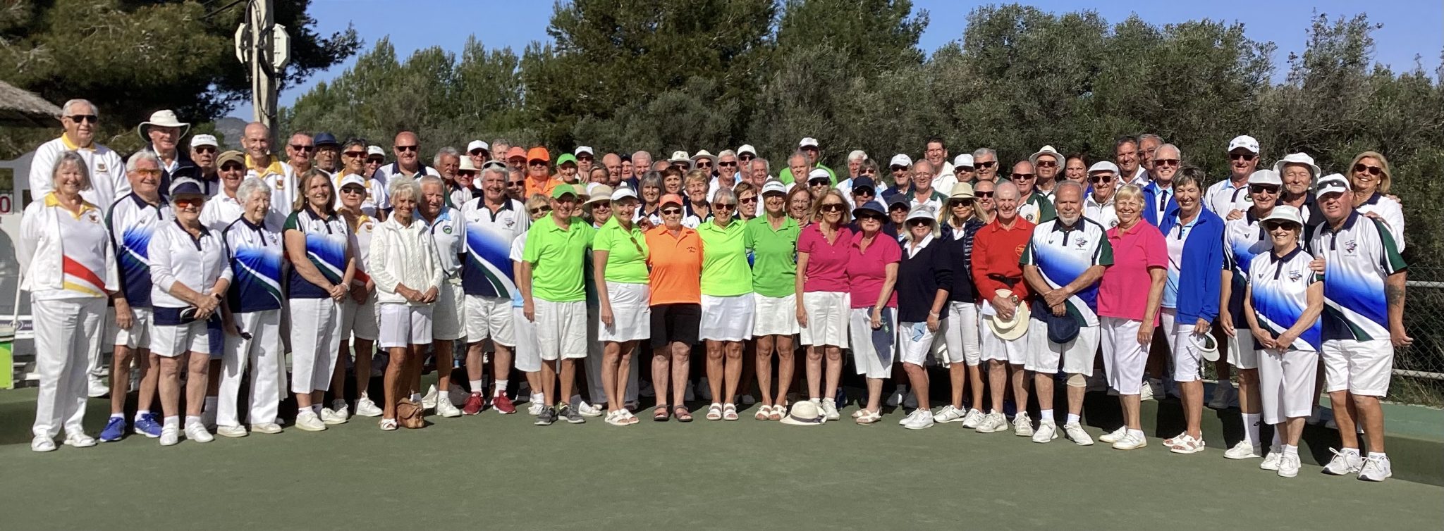 Jávea Green Bowls Club donates to Project4all in Benissa