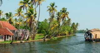 Angela & Ally’s adventure touring Southern India’s Coastal Route: Tamil Nadu to Kerala Angela & Ally’s adventure touring Southern India’s Coastal Route: Tamil Nadu to Kerala