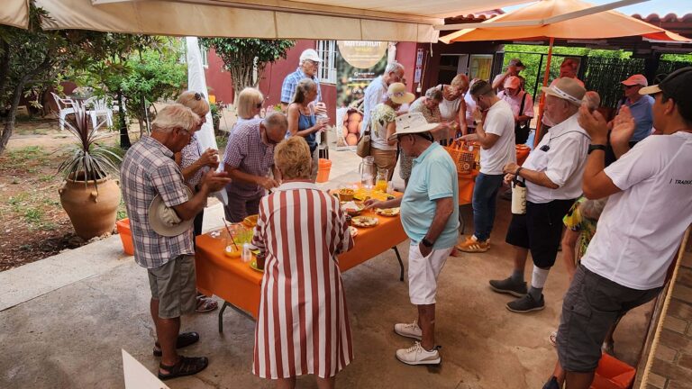 Happy memories of the SC&C trip to Mascarell & Matafruit Naranjas!