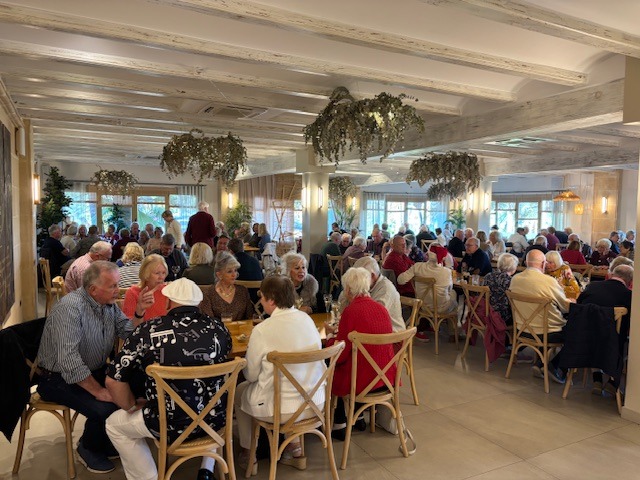 Pre-Christmas Bash at Salones Carrasco