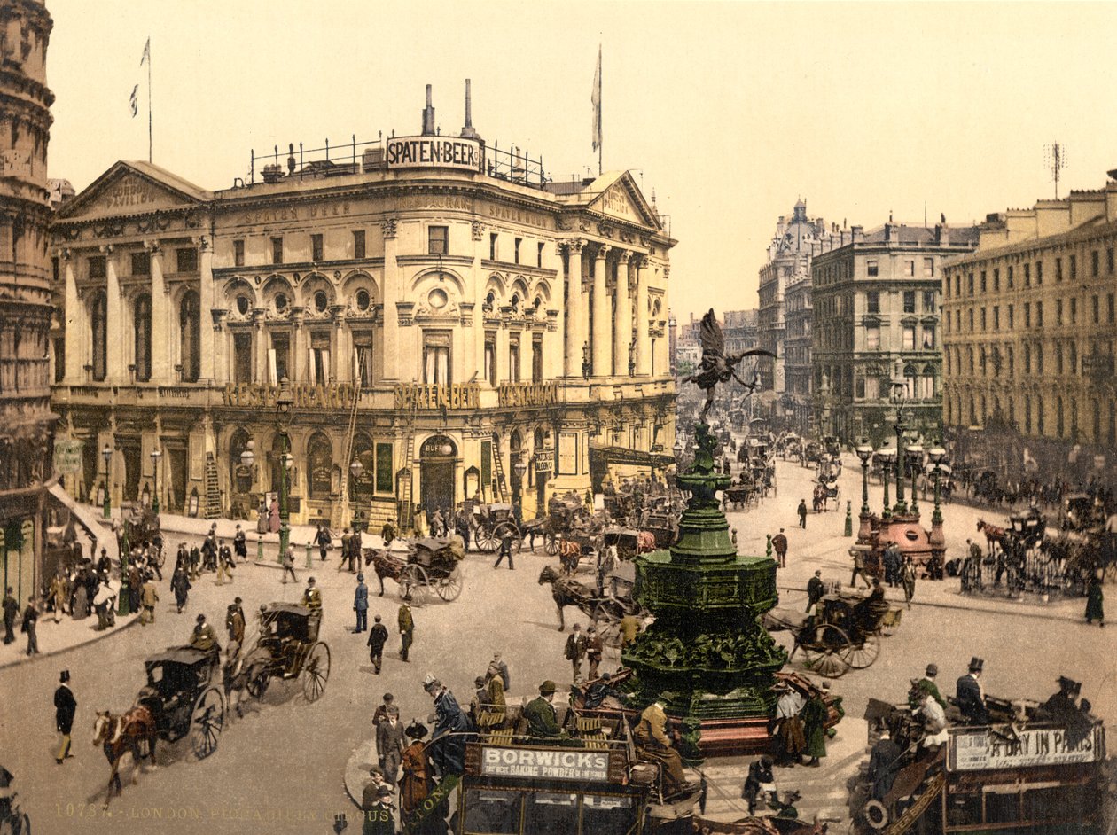 History Talk: Strange London Monuments. Cheda Panajotovic 